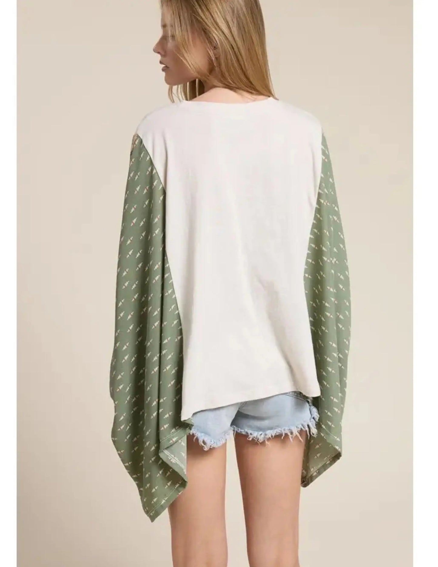 Ride Em’ Cowboys Kaftan Paisley Sleeve Top - CREWS