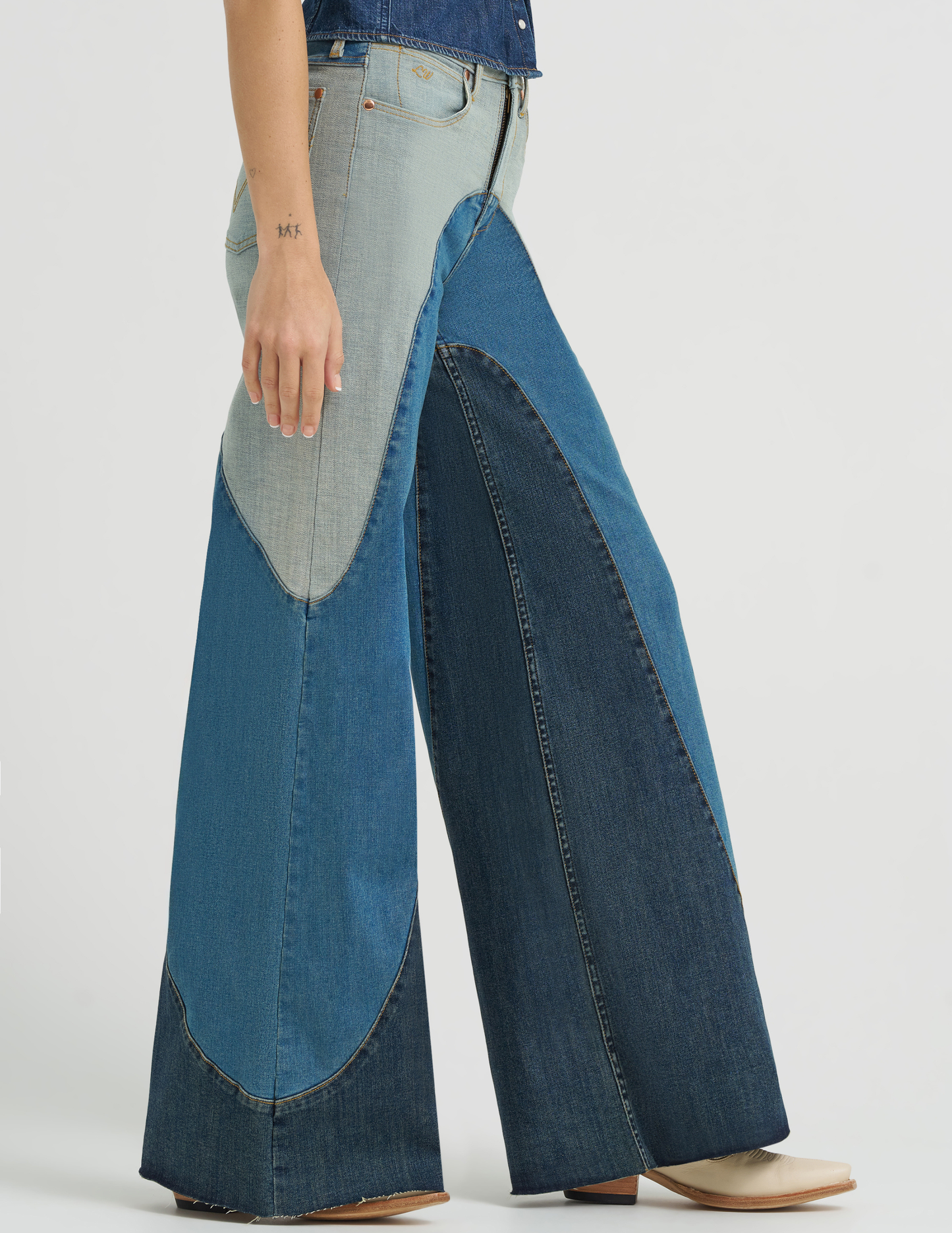 Wrangler x Lainey Wilson Groovy Wide Leg Jeans - PANTS