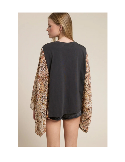 Cowboy Ranch Life Animal Print Kaftan Sleeve Top - CREWS