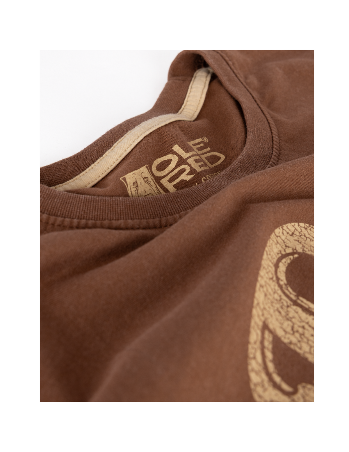 Ole Red Rub Dirt On It T-Shirt - CREWS