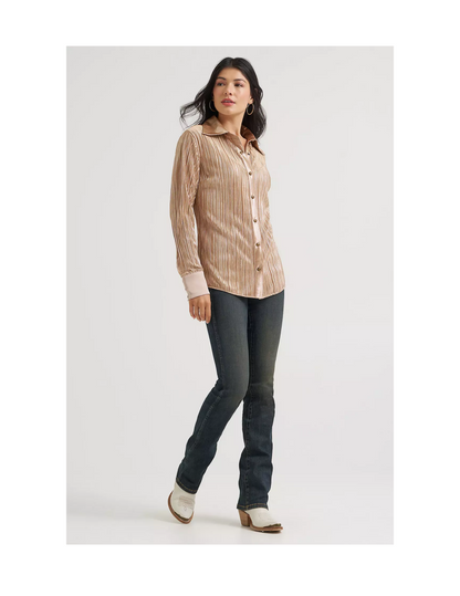 Wrangler x Lainey Wilson Pleated Snap Shirt Rose Gold - BUTTON FRONT