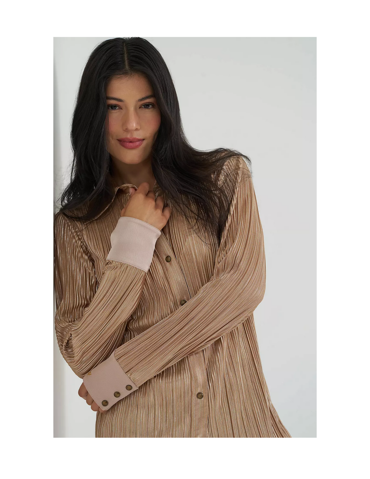 Wrangler x Lainey Wilson Pleated Snap Shirt Rose Gold - BUTTON FRONT