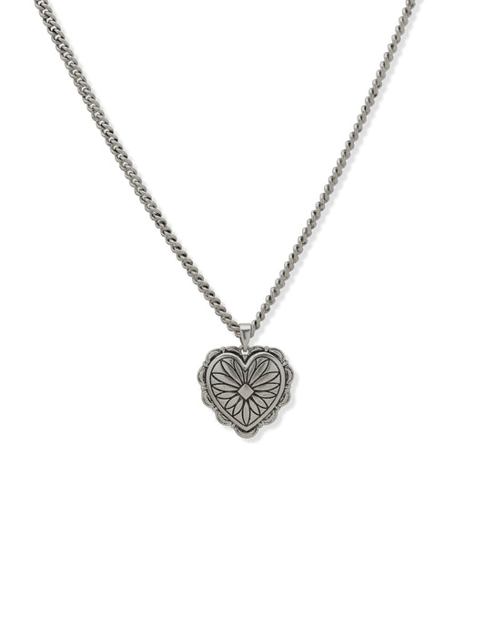 Lainey Wilson Scalloped Heart Pendant Necklace Silver 16IN - JEWELRY