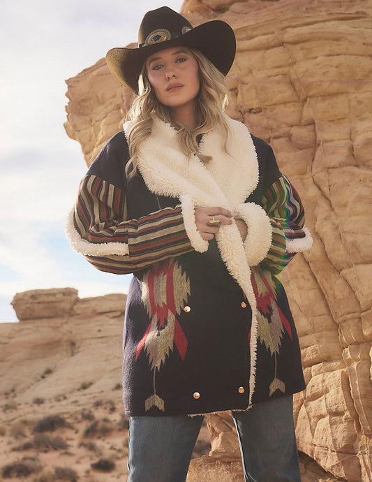 Lainey Wilson X Wrangler Womens Jacquard Coat - OUTERWEAR