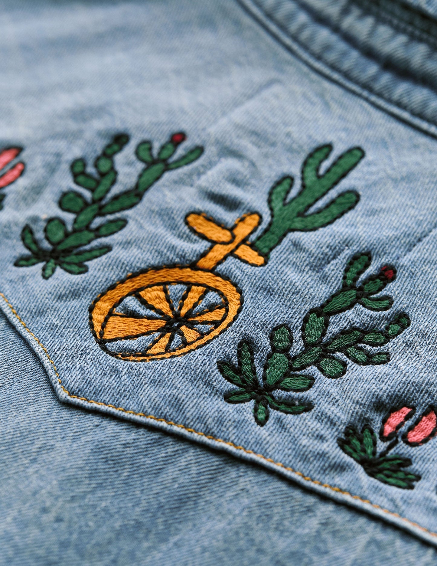 Opry Imogene + Willie Embroidered Denim Shirt - L/S