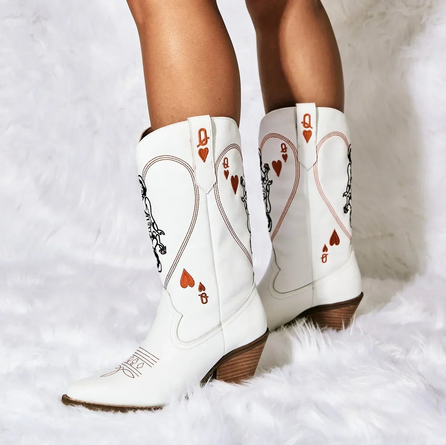 Queen of Hearts Dingo Boots - FOOTWEAR
