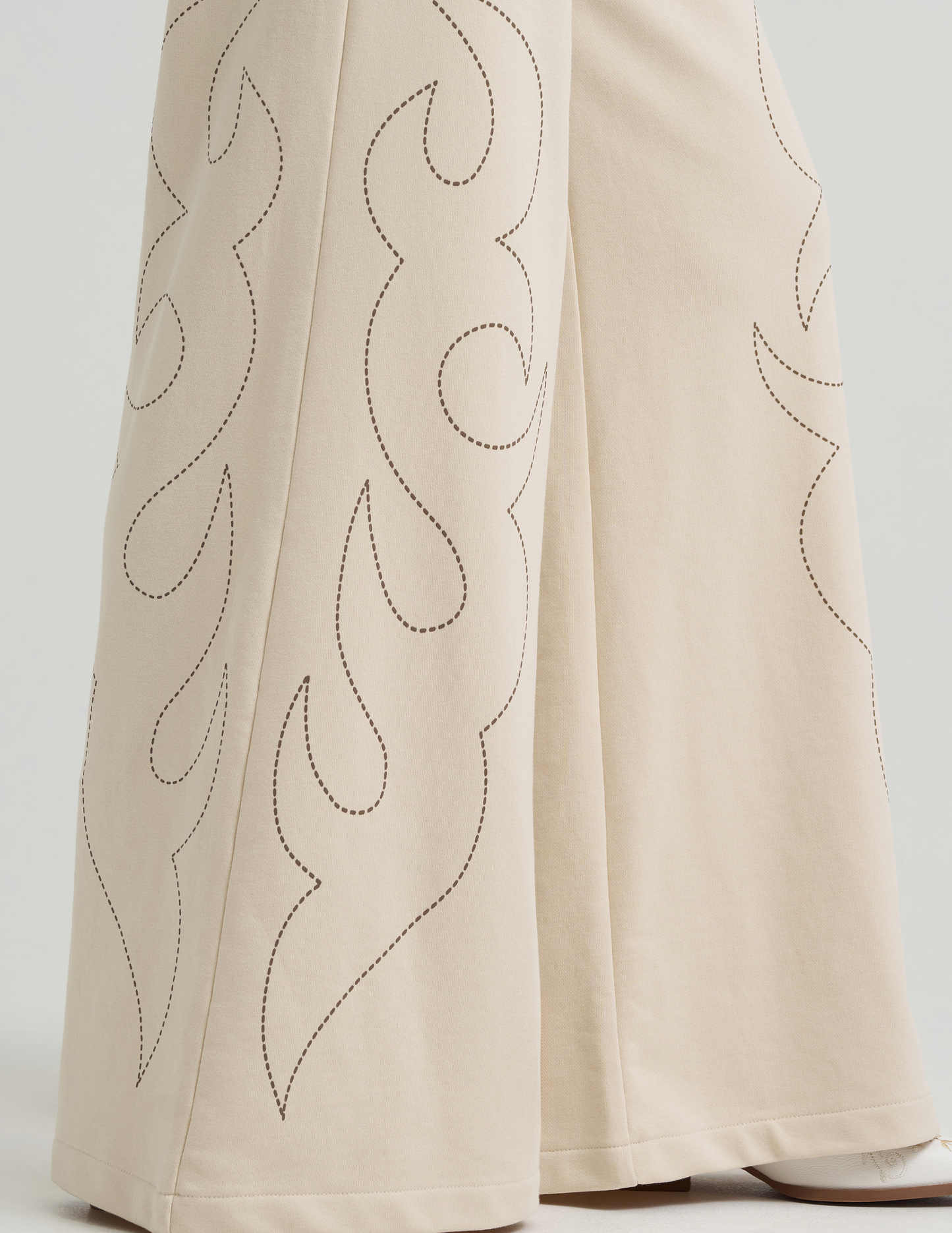 Wrangler x Lainey Wilson Cowboy Sweatpants - PANTS